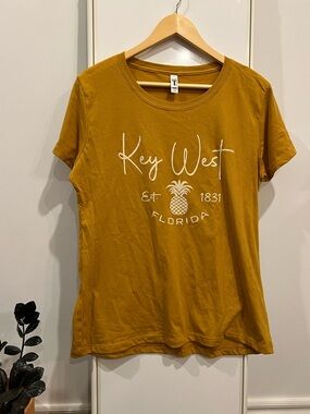 Yellow Key West Florida Pineapple Graphic Tee 🍍